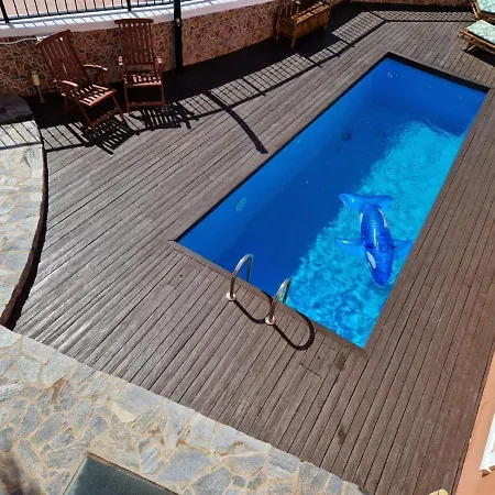 Private Pool *
